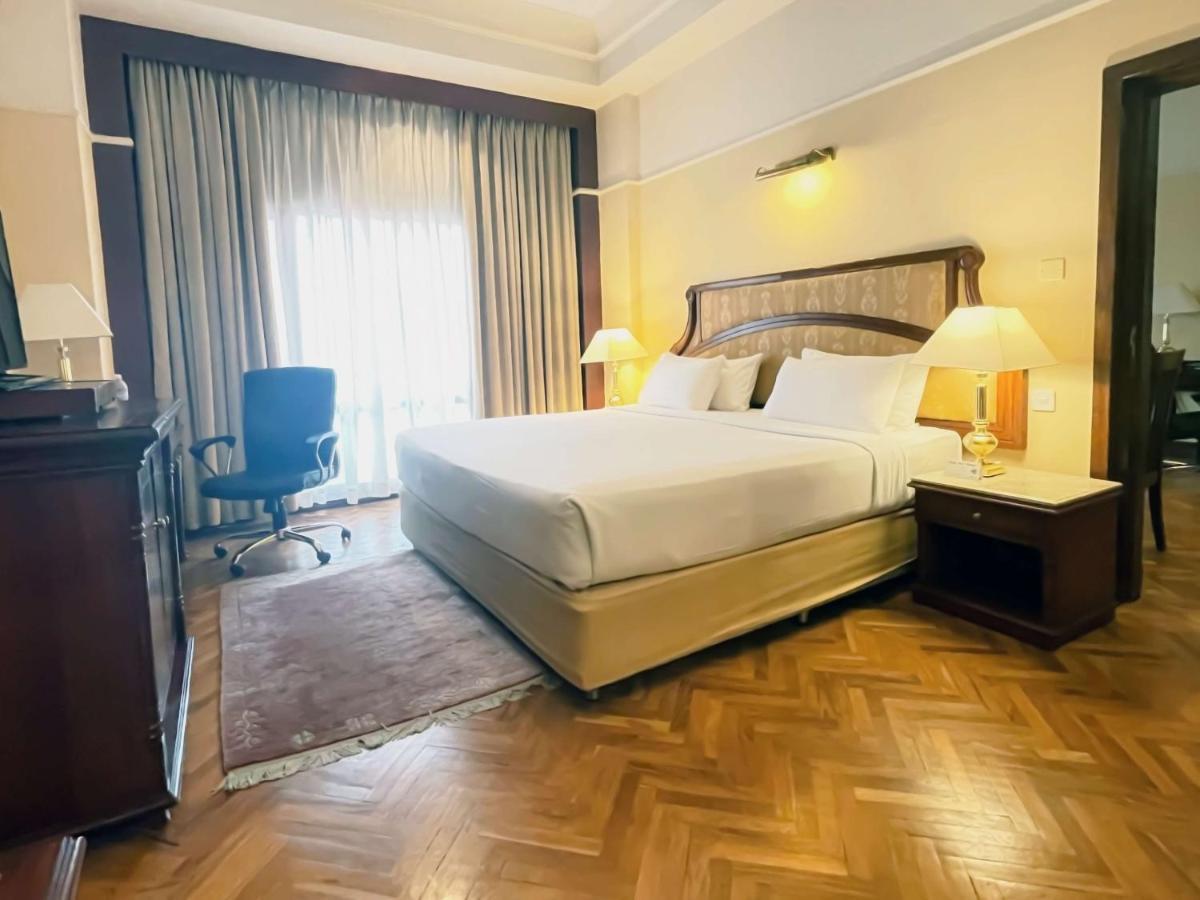 Radisson Hotel Катманду Екстер'єр фото