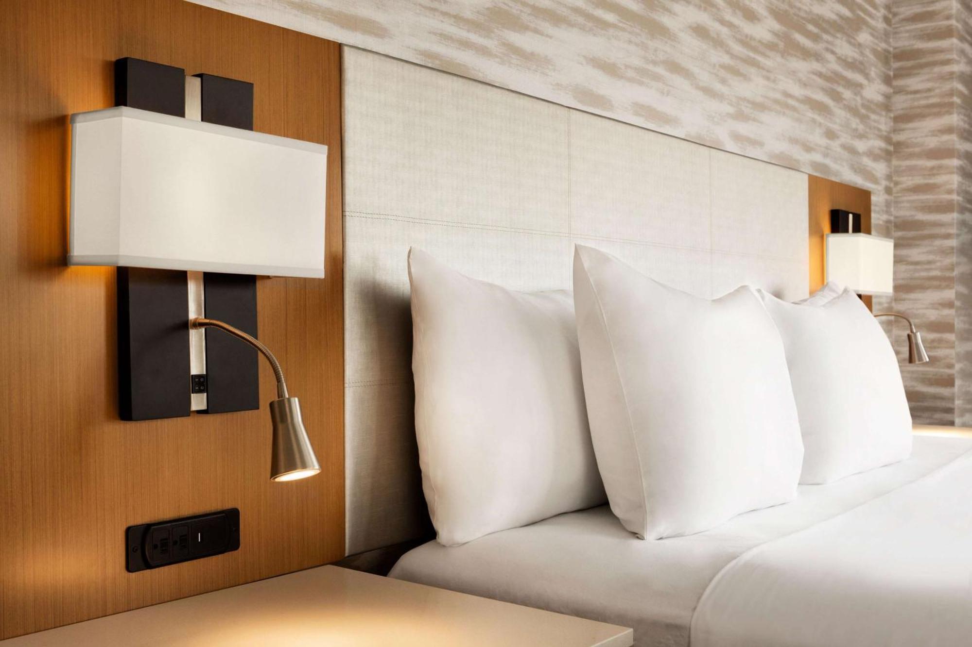 Radisson Hotel Катманду Екстер'єр фото
