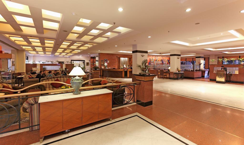 Radisson Hotel Катманду Екстер'єр фото